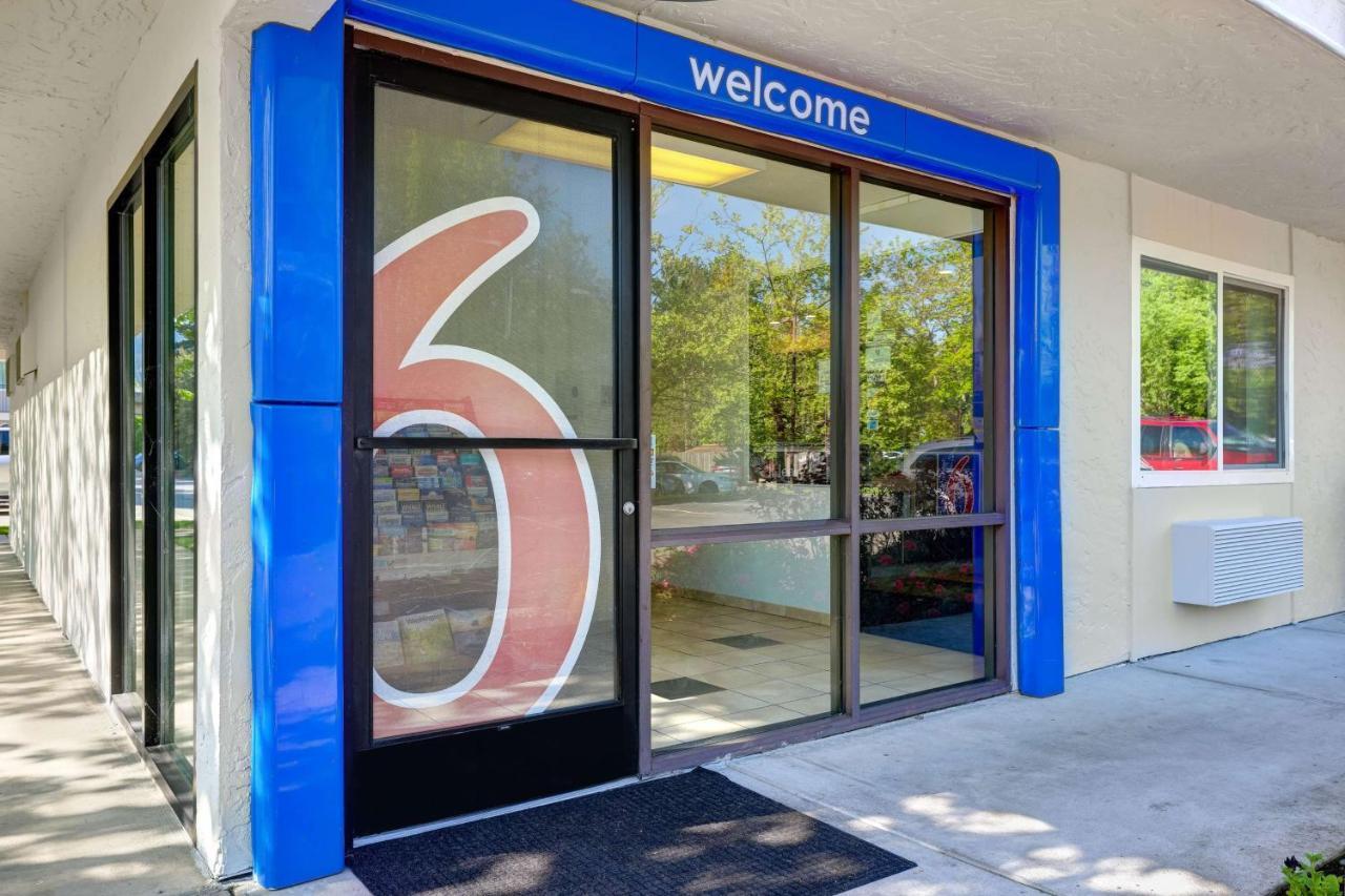 Motel 6-Issaquah, Wa - Seattle - East Εξωτερικό φωτογραφία
