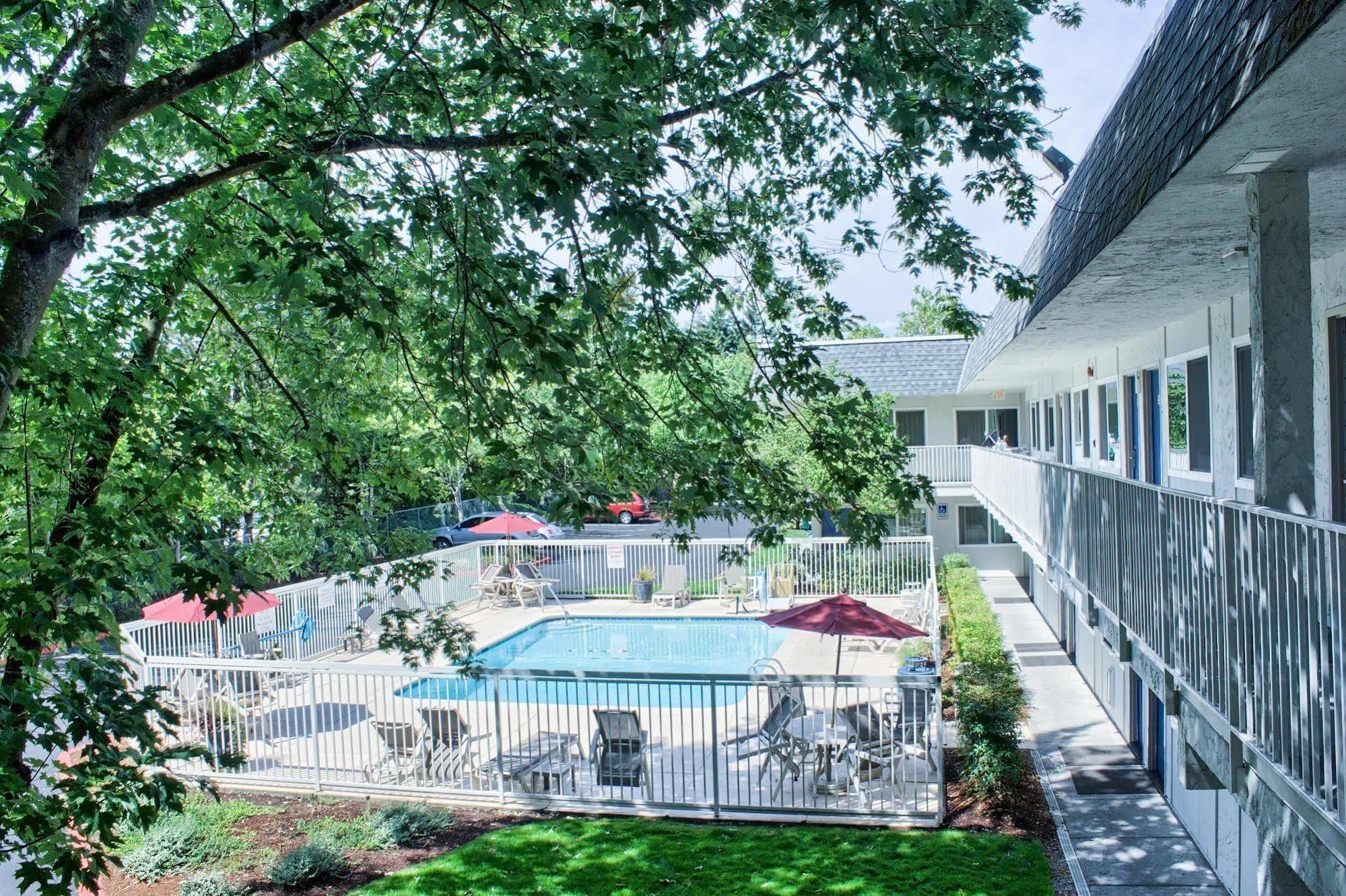 Motel 6-Issaquah, Wa - Seattle - East Εξωτερικό φωτογραφία